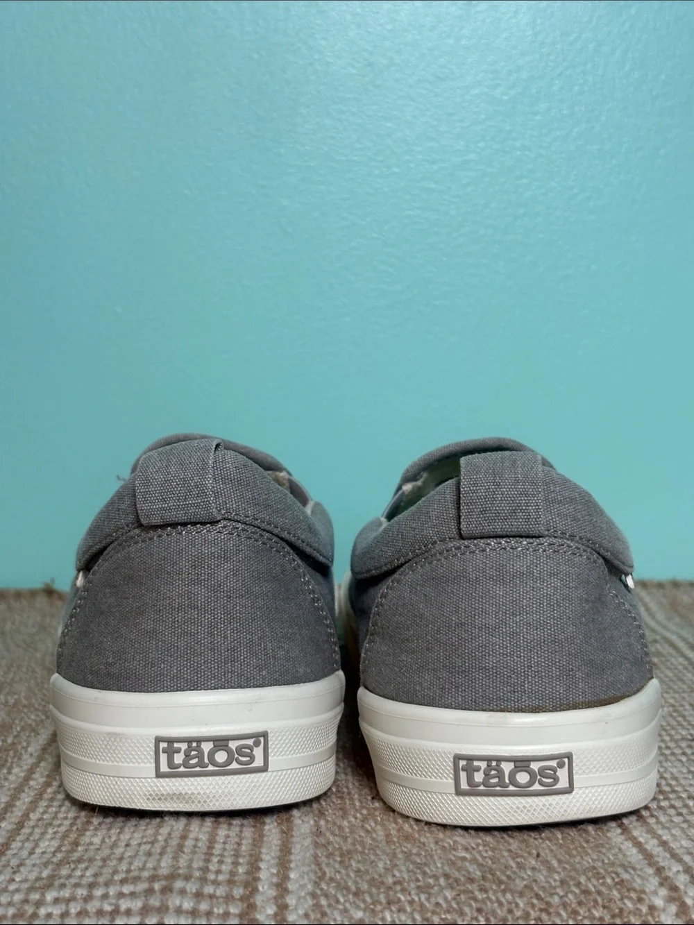 Taos Women’s Light Gray Wash Canvas Rubber “Soul” Slip-On Sneakers. Size-9